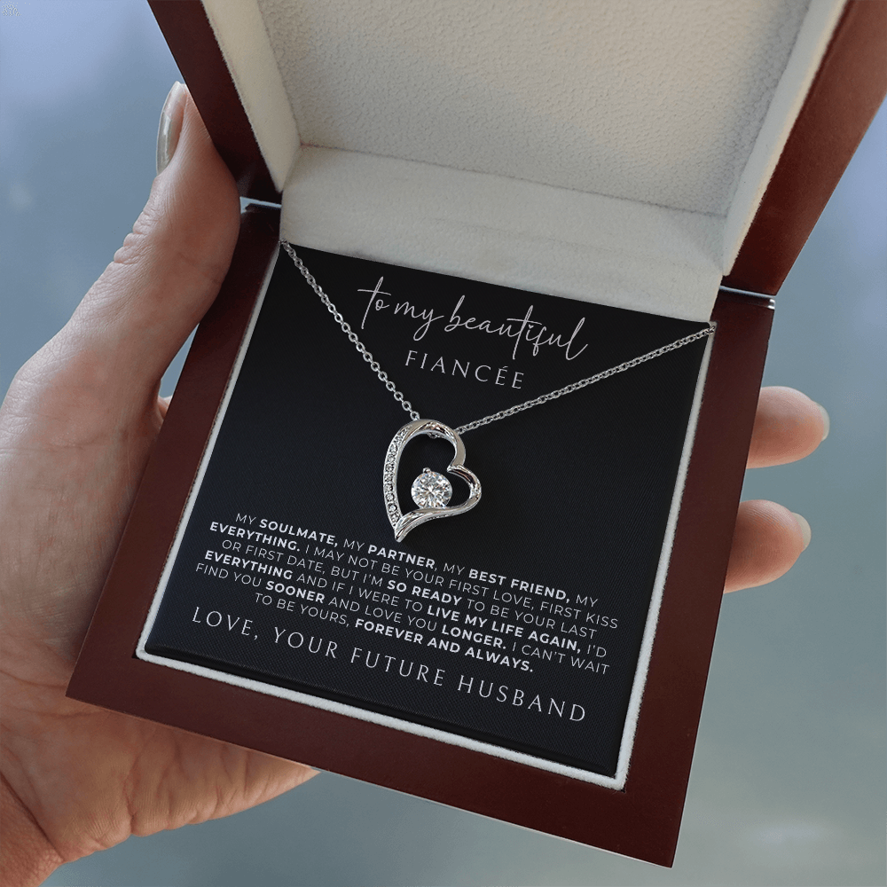 To my fiancee necklace gift for her, with loving message card. 